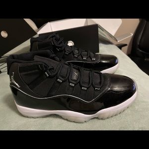 Air Jordan 11 Jubilee - dead stock